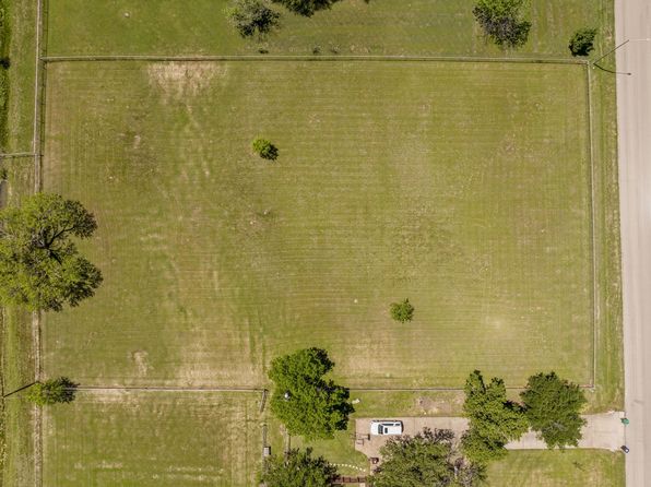 3801 Hampton Rd, Denton, TX 76207