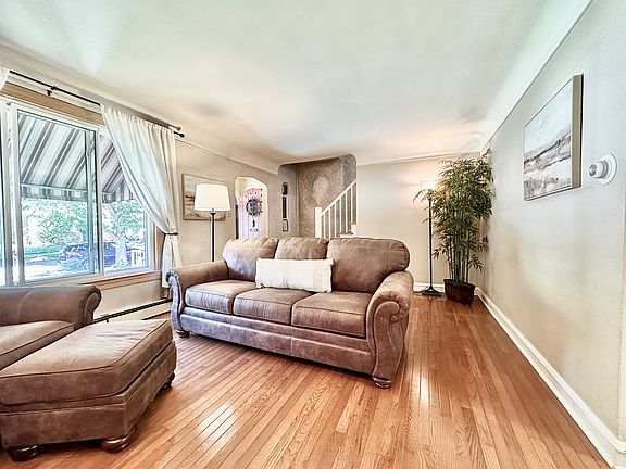 4th image of 11419 S Campbell Ave