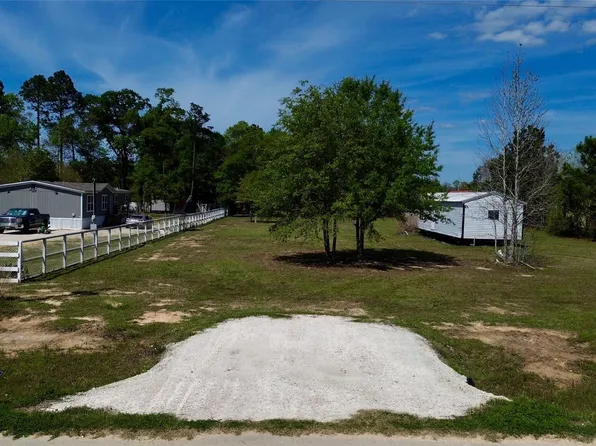 1202 County Road 5035, Cleveland, TX 77327