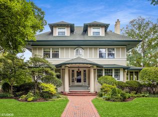 301 S Waiola Ave, La Grange, IL 60525