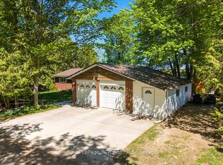 120 McCullough Lake Dr, Chatsworth, ON N0H2V0