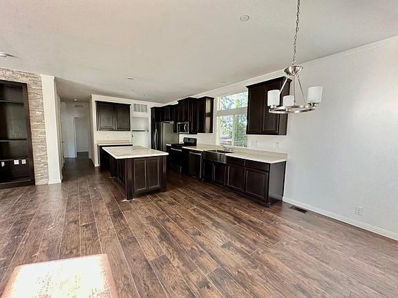 3rd image of 54327 Pine Crest Ave