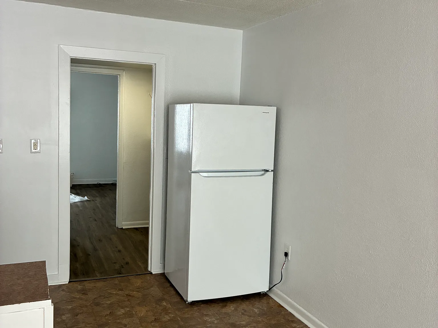 1 bed, $975 — Photo 3