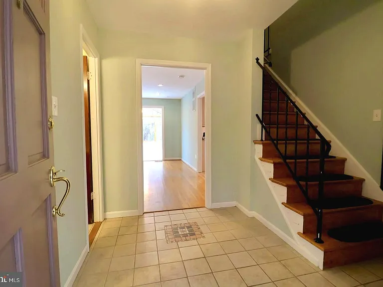 11312 Myrtle Ln — Photo 3