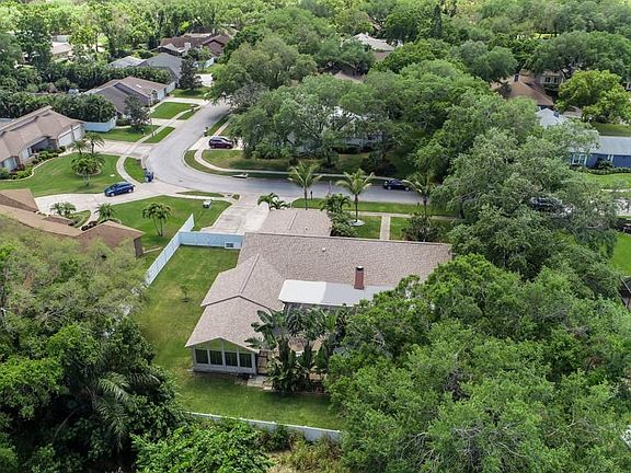 4th image of 10377 Barry Dr