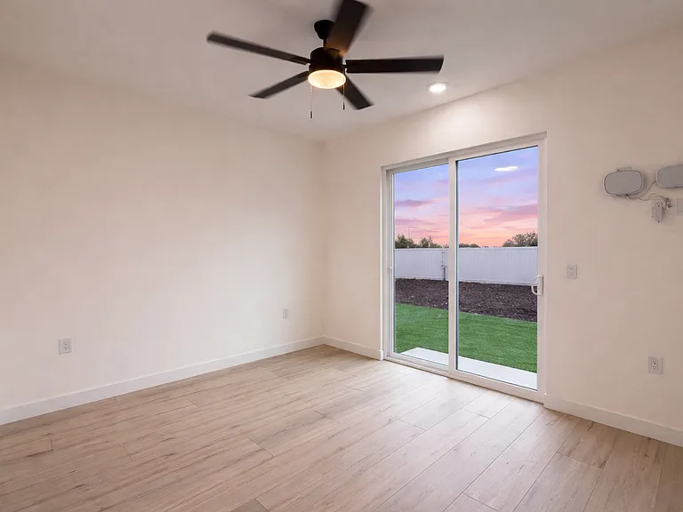 Brand New | 1613 Burton — Photo 42