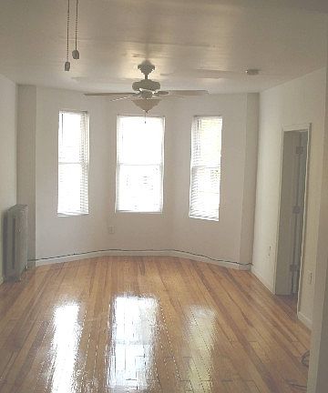 4th image of 3267 Kennedy Blvd #2