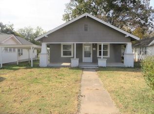 2012 S 15th St, Chickasha, OK 73018