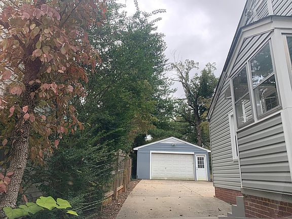 2nd image of 3903 Walker Ave
