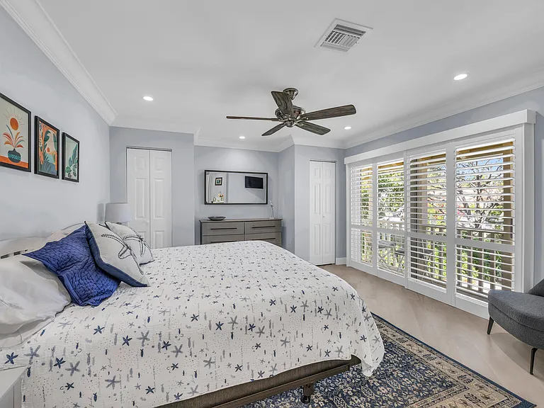 234 Seabreeze Cir — Photo 15