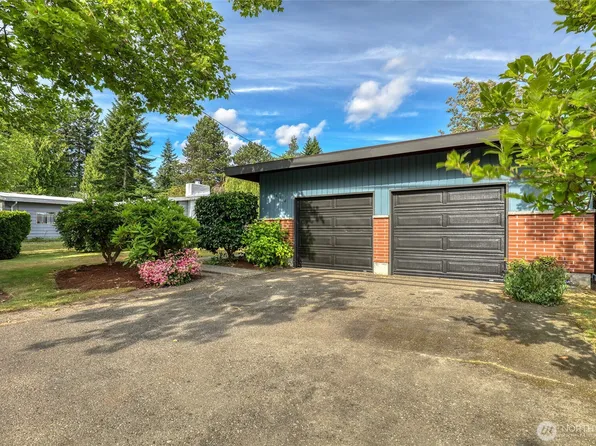 17618 Meridian Avenue N, Shoreline, WA 98133