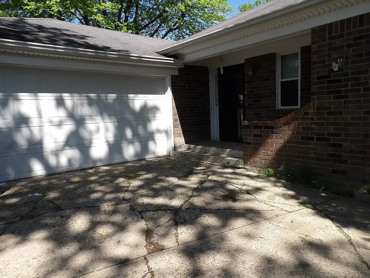 Building Photo - 3119 N Osceola Ln