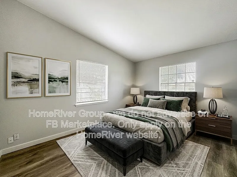 3 bed, 1.5 bath, 952 sqft, $1,300 — Photo 4