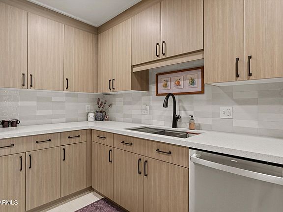 3rd image of 6222 N 21ST Drive