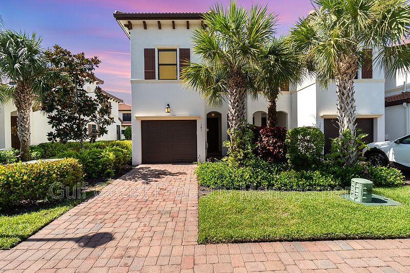 1st image of 9463 Montebello Way #101