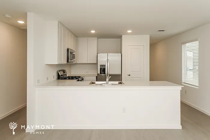 2416 Shady Grv — Photo 9