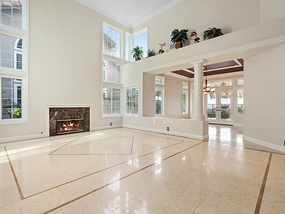 4th image of 22401 Birchcrest