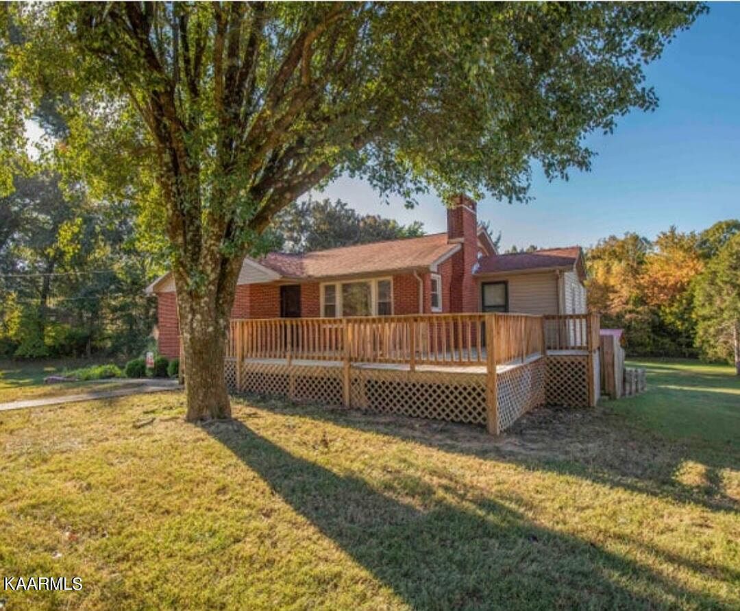 2315&2223 Cusick Cir, Lenoir City, TN 37772 Zillow