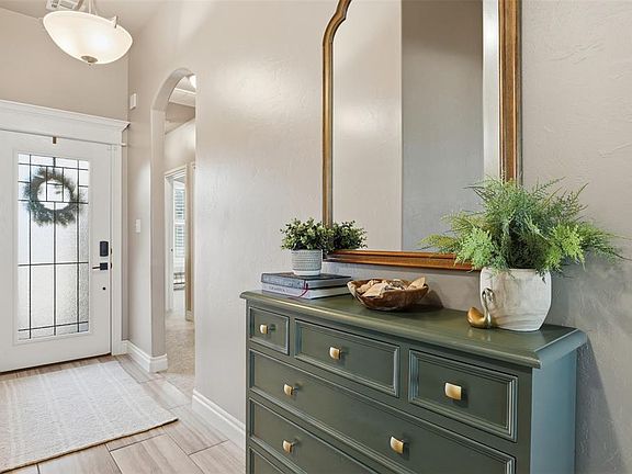 4th image of 3009 Alli Cir