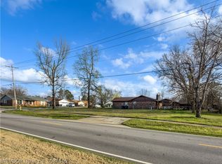 3200 S 93rd Cir, Fort Smith, AR 72903