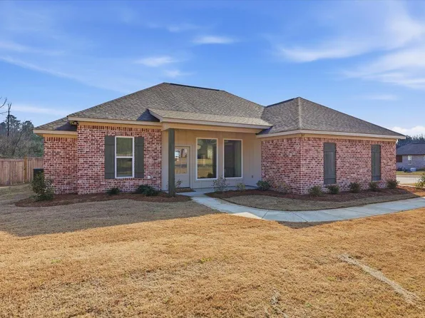 207 Dolly Ln, Magee, MS 39111