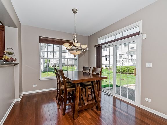 5th image of 3131 Newport Ln