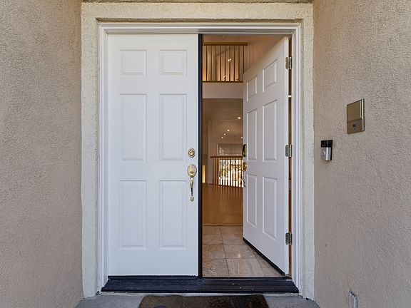 5th image of 2037 Wendover Ln