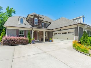 1812 Sutter Creek Dr, Waxhaw, NC 28173