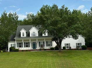 62 Ridgecrest Ln, Killen, AL 35645