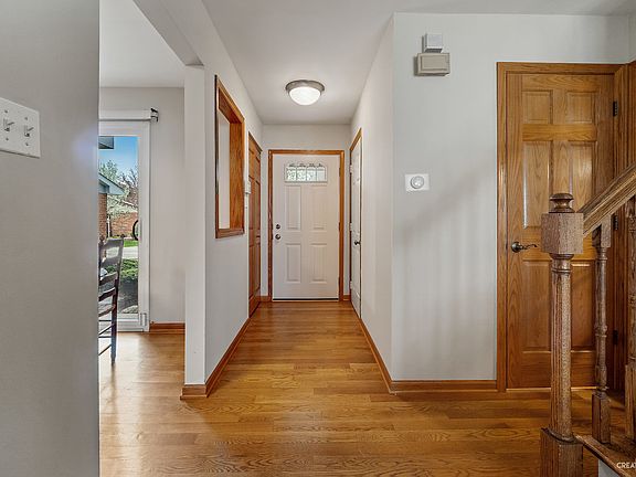 2nd image of 1136 Hertford Ct