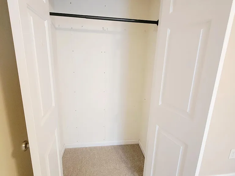 8327 Glenwood Springs Ct — Photo 36