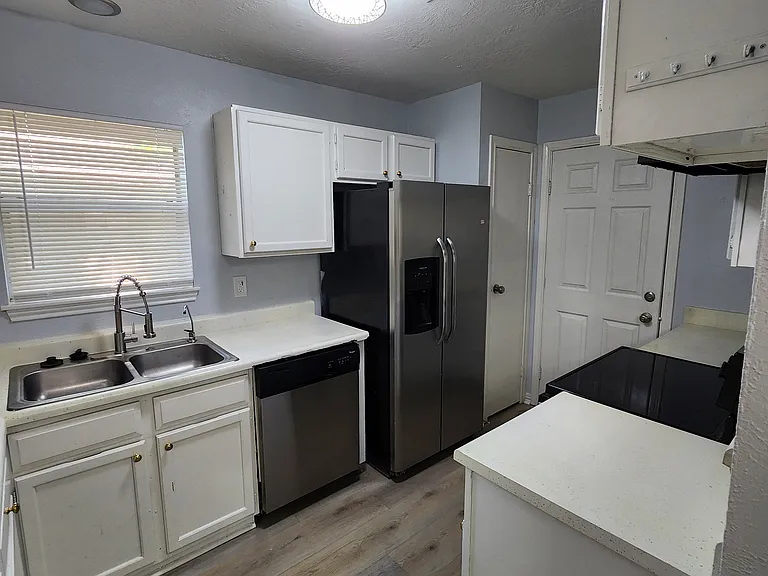 5003 Maurita Dr — Photo 17
