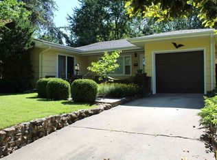 1908 S Sneed Ave, Sedalia, MO 65301