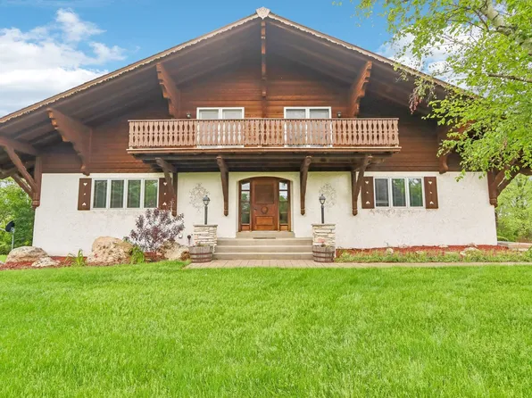 N8984 Old Madison Rd, New Glarus, WI 53574