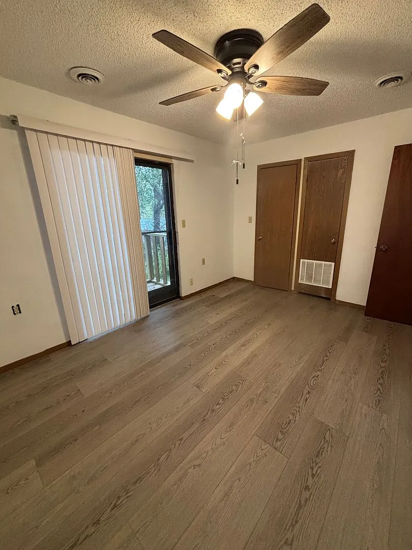 Tim Brooks - Shackleford Apartments — Photo 1