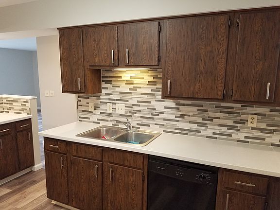 3rd image of 4363 Gorman Ave