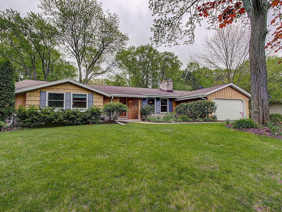 1st image of 17905 Continental Dr