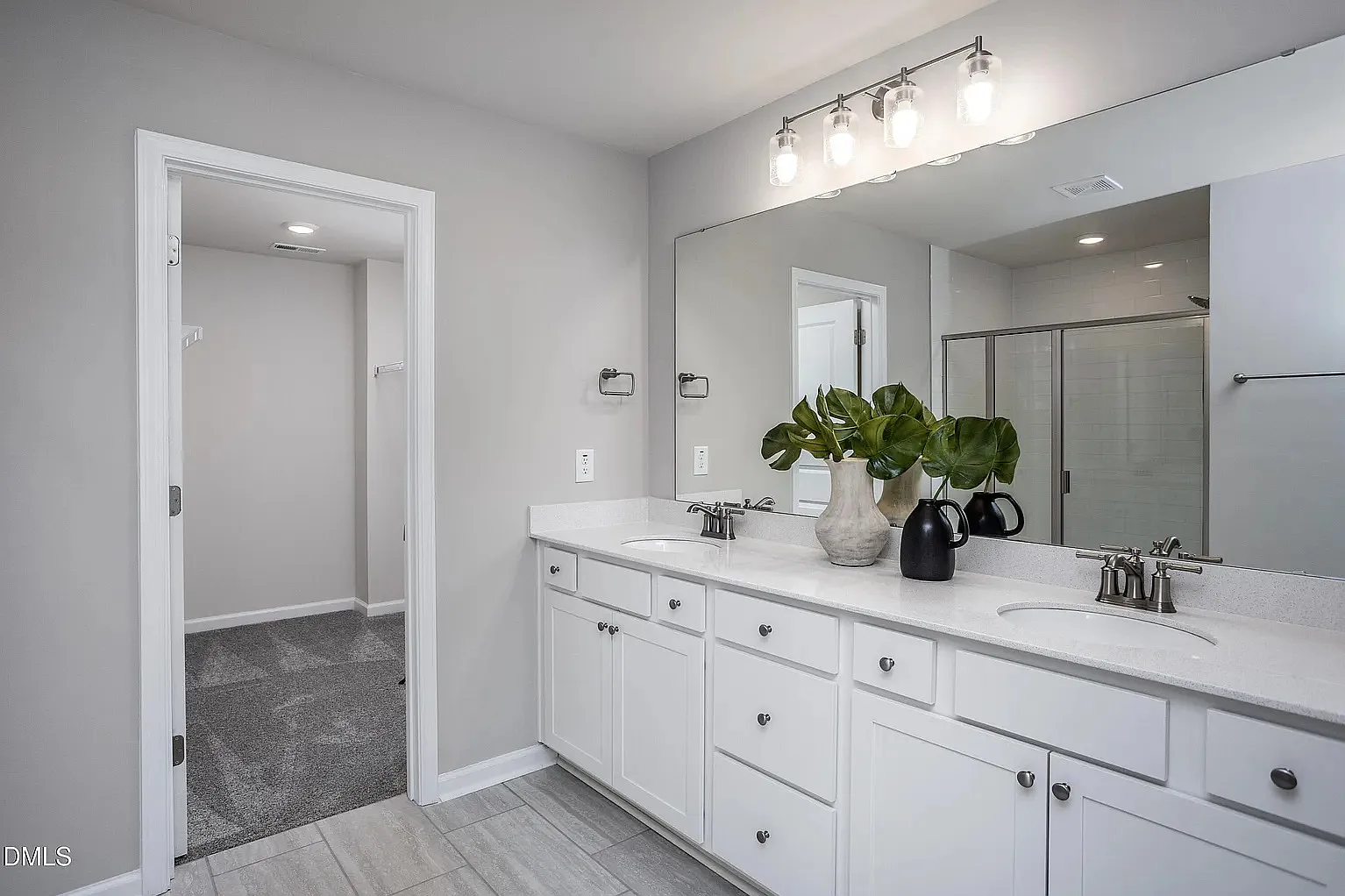 3 bed, 1872 sqft, $2,400 — Photo 4