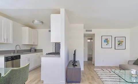 7326 Haskell Ave #1 — Photo 6