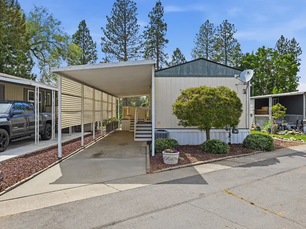 2601 N Barker Rd Trailer 79, Otis Orchards, WA 99027
