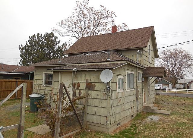 2nd image of 612 NE 5th Ave