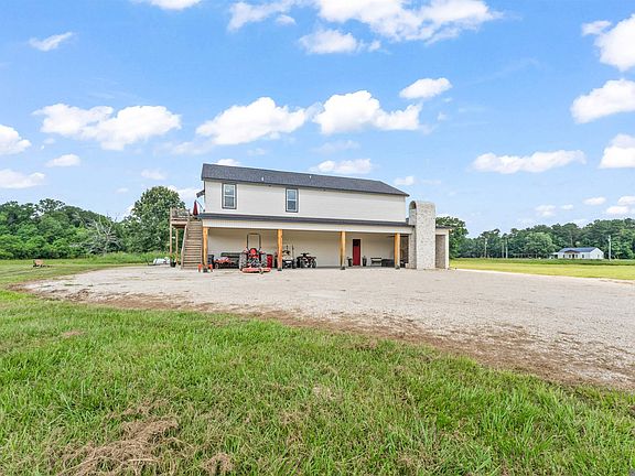 5th image of 18042 Critter Cove Ln
