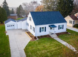 609 N Holden St, Port Washington, WI 53074