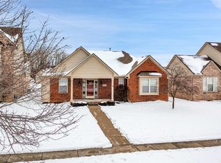 24174 Meadows Ave, Flat Rock, MI 48134