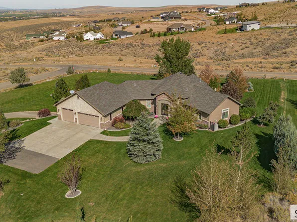 5405 S High Willow Ln, Idaho Falls, ID 83406