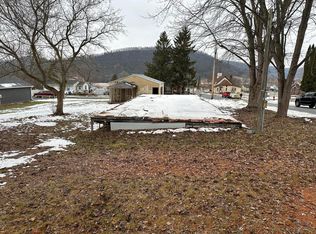 201 Lafollette St, Coon Valley, WI 54623