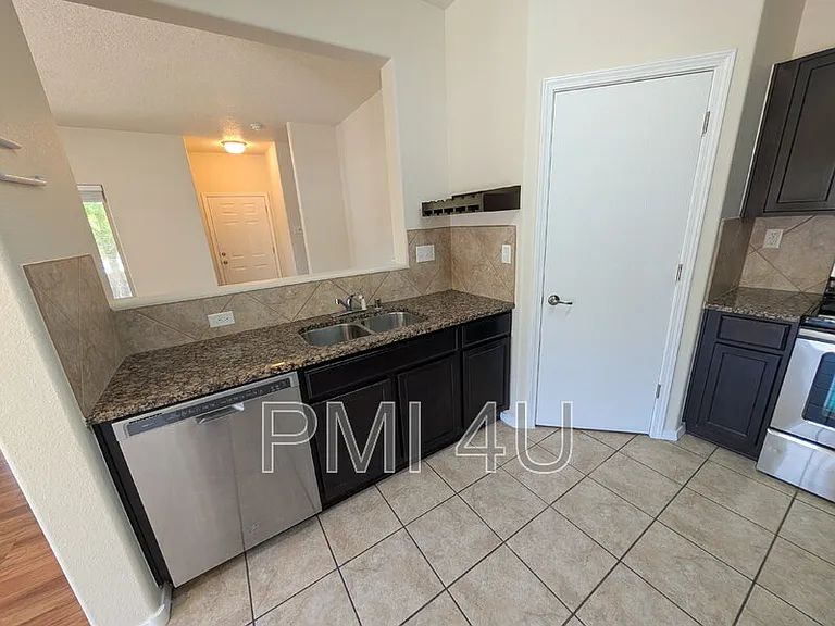 10835 Crissy Field Way NE — Photo 11