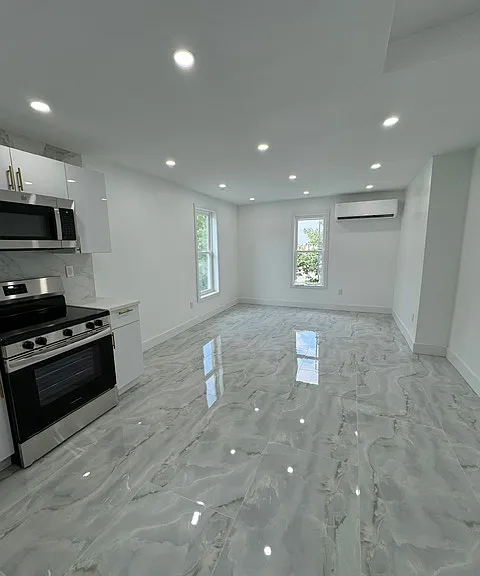 1103 N 41st St #3 — Photo 10