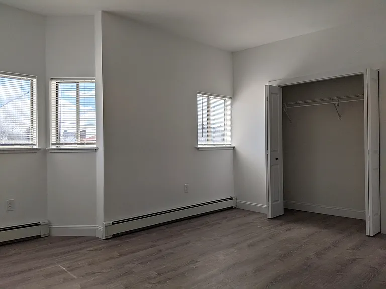 45-47 Everett St #4 — Photo 2