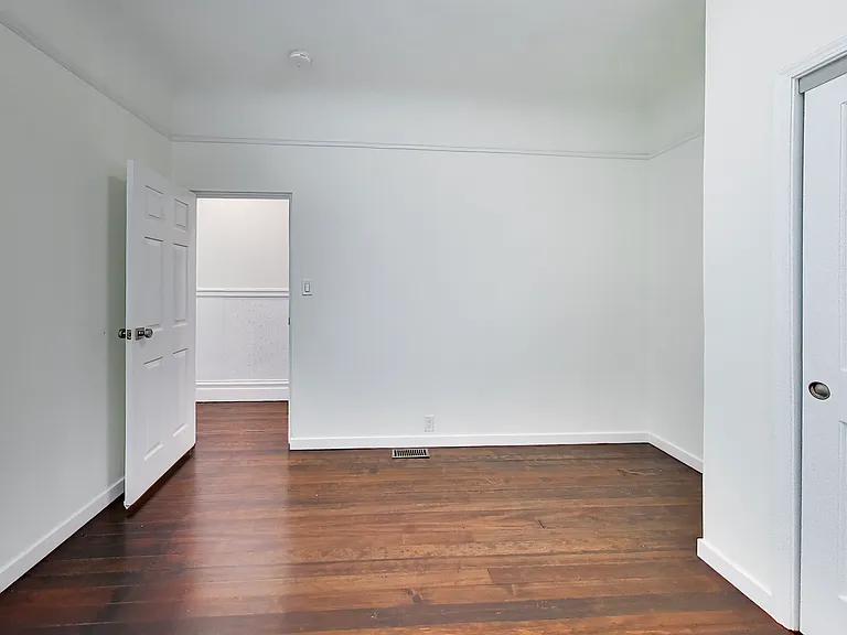 554A Natoma St #A — Photo 16